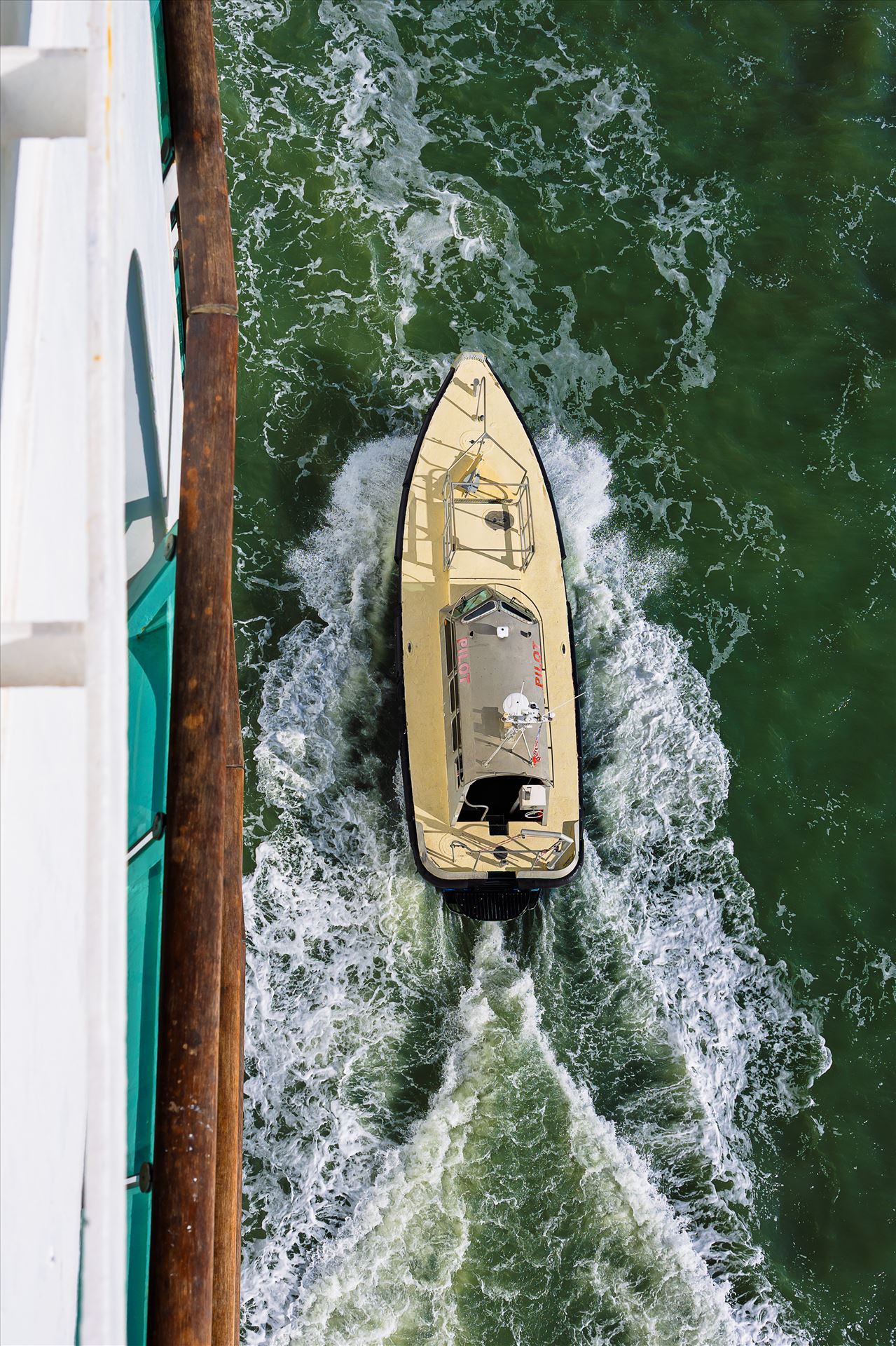 Pilot boat adventure of the seas_0135.jpg -  by Terry Kelly Photography