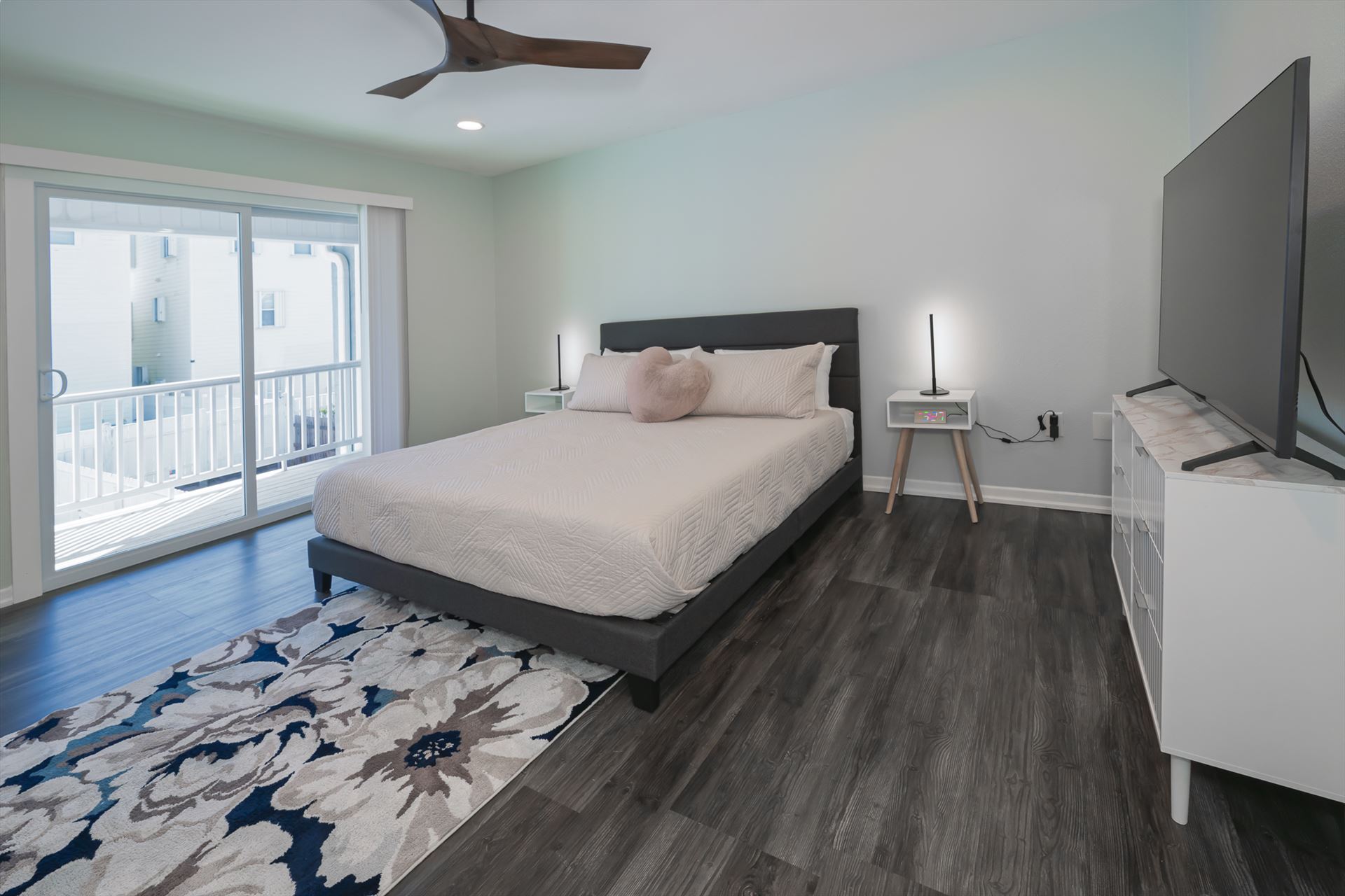 7433 beach drive 33.jpg -  by Terry Kelly Photography